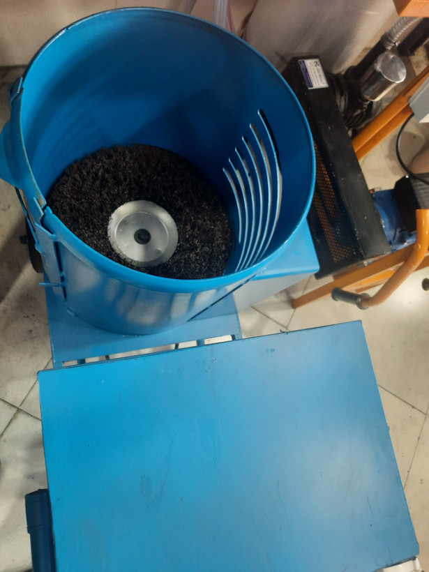 پوست گیرگردو دهنه۴۰با موتور ۲ اسب
